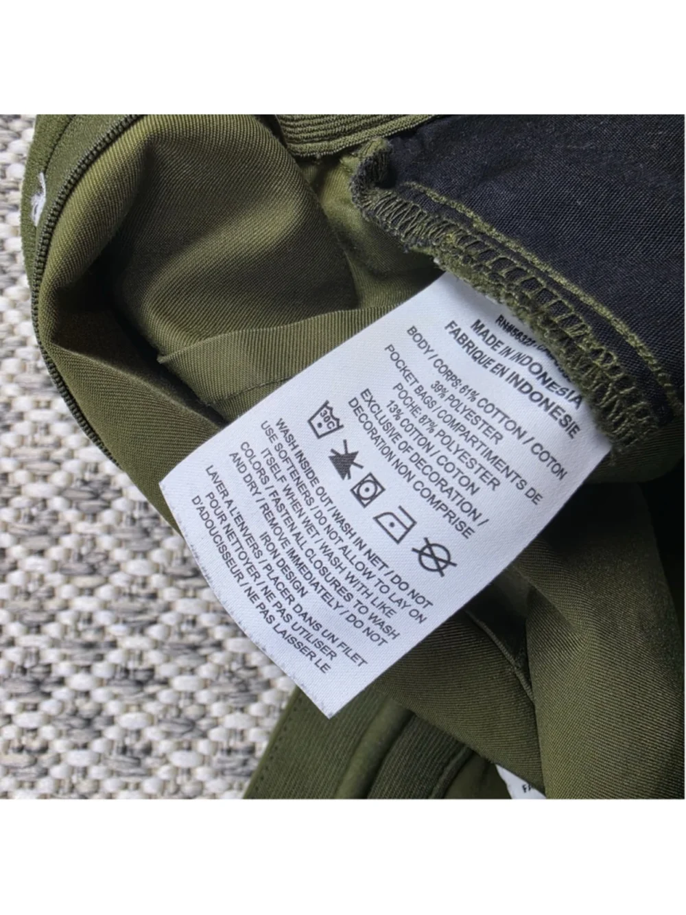 Nike Sportswear Men’s 34 Olive Green Drawstring Zip Pocket Utility Pants